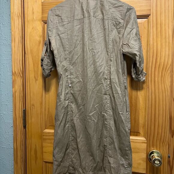 Banana Republic size 2 tan color gauze button down shift dress - Picture 7 of 11